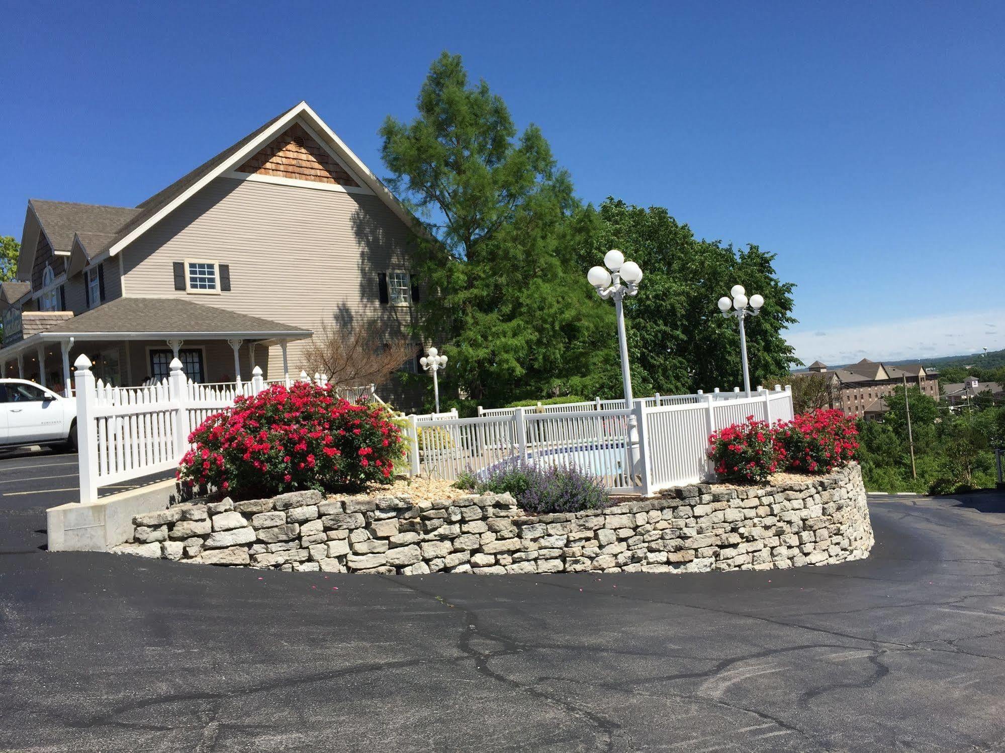 Gazebo Inn Branson Exterior photo