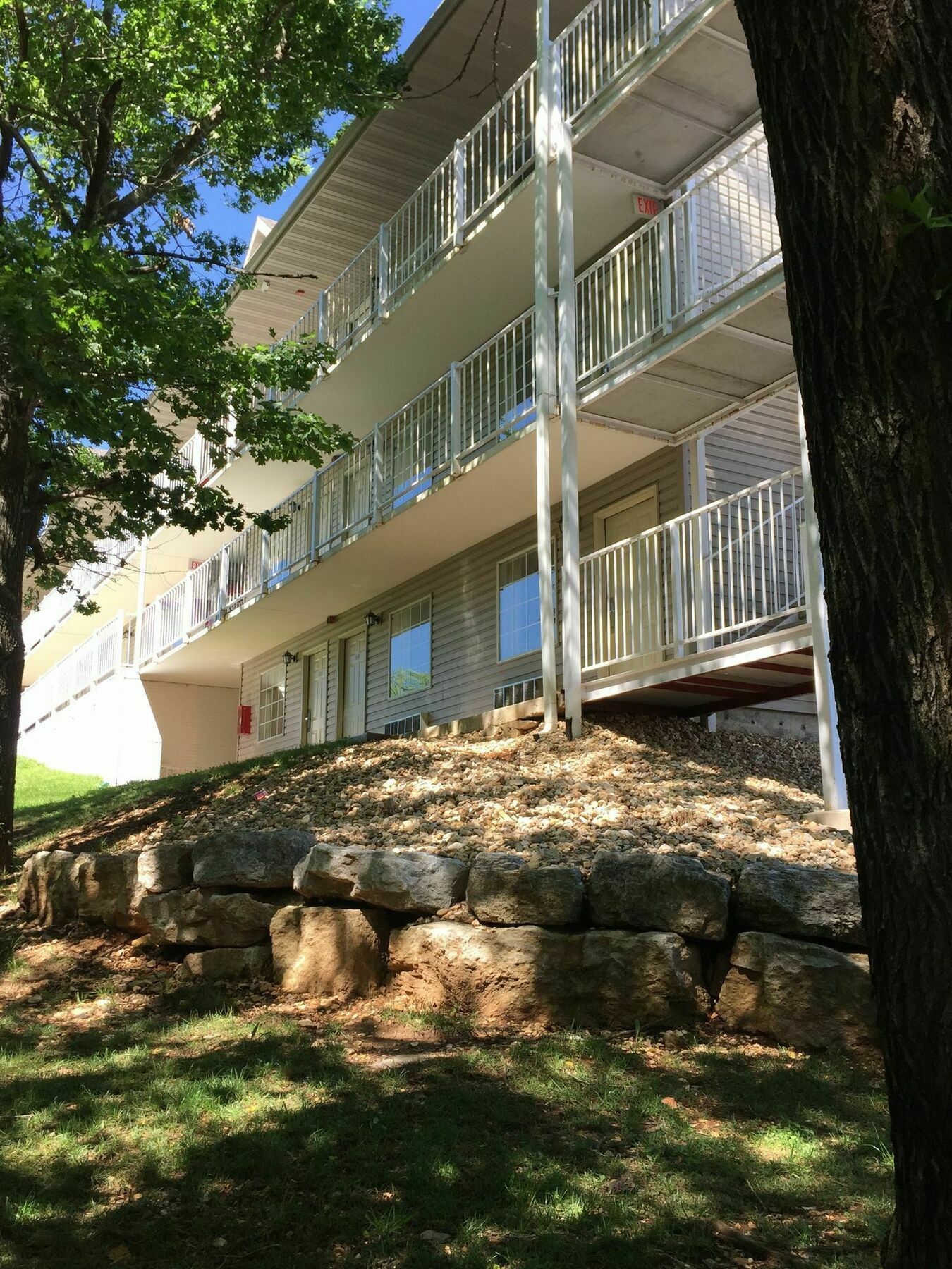 Gazebo Inn Branson Exterior photo